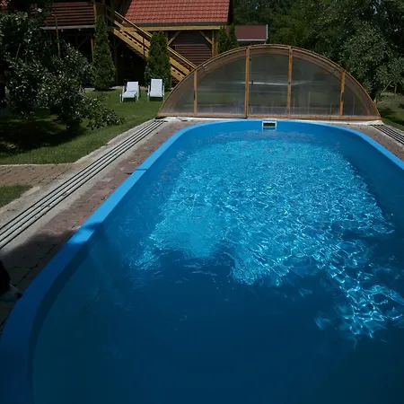 Üdülőközpont El Bronco Western Ranch Izsák